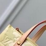 Louis Vuitton Reade PM Tote Bag in Monogram Vernis Leather