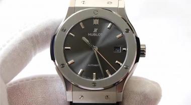 Hublot Classic Fusion Titanium Replica: Design, Quality, and Features